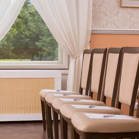 Radisson Old Town 4*