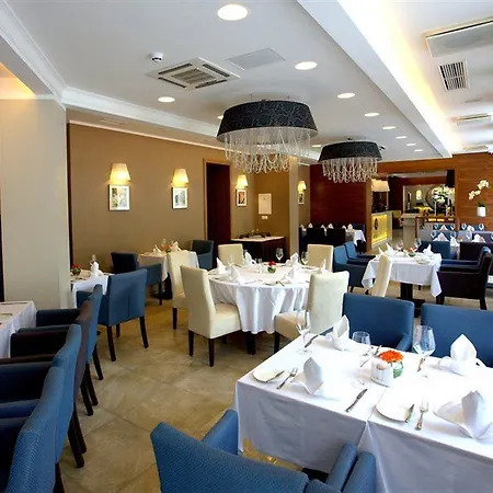 Hotel Radisson Old Town 4*