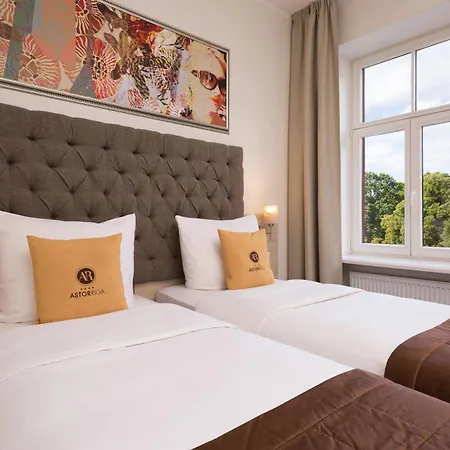 Hotel Radisson Old Town 4*