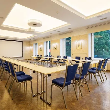 Radisson Old Town Отель Рига