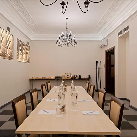 酒店 Radisson Old Town 4*