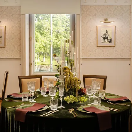Radisson Old Town Hotel 4*