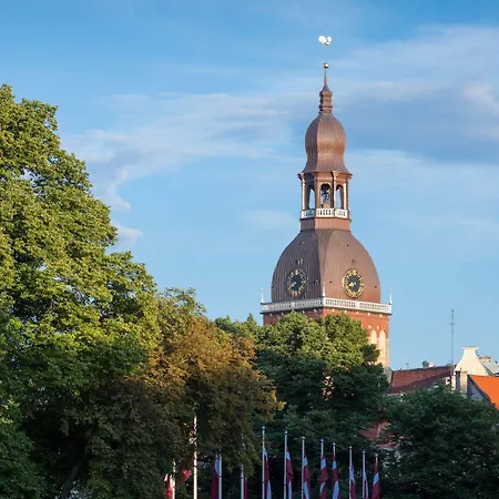 Radisson Old Town 4*