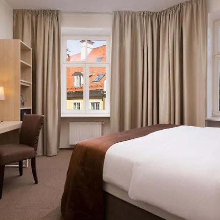 酒店 Radisson Old Town 4*